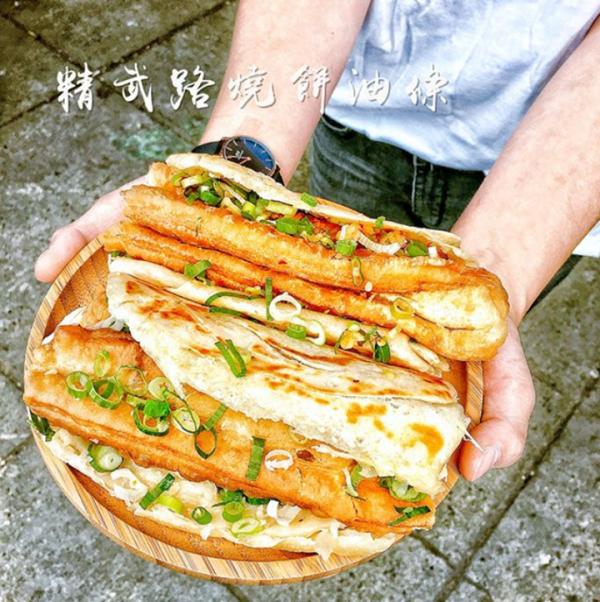 滿滿蔥花燒餅油條 台中人氣早餐店- 精武路燒餅油條