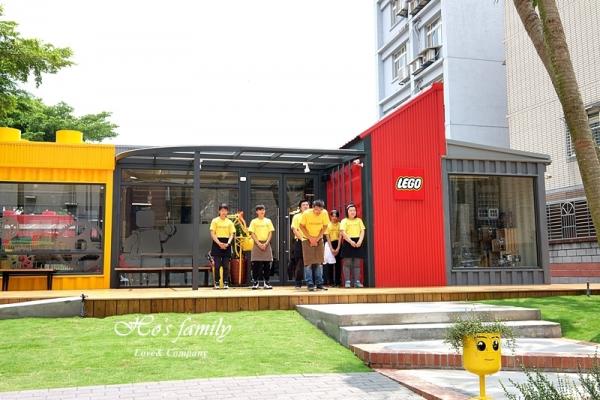 台灣首間LEGO主題餐廳 LEGO小火車送餐服務