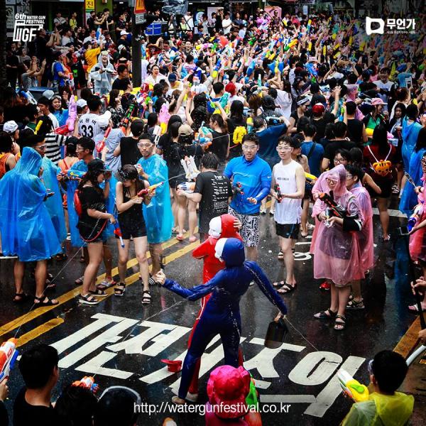 首爾新村水槍節即將舉行 首爾街頭玩水戰！