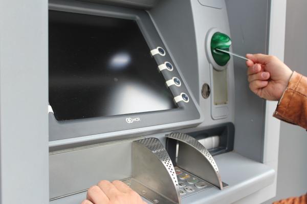 台幣兌換方法大比拼 ATM當地提款／本地找換店／當地銀行