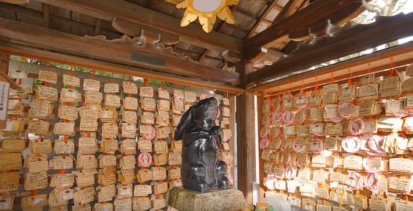 過百隻白兔保祐你姻緣！ 京都「兔神社」岡崎神社