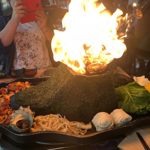 噴火即燒海鮮！ 濟州島重量級海鮮拼盤