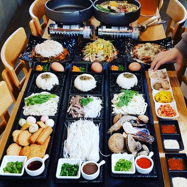 千層鍋+蒸海鮮+生牛肉！ 首爾人氣韓式千層鍋專門店