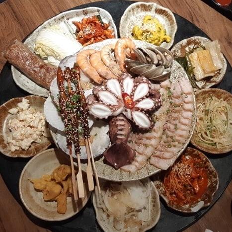 韓國大王海鮮章魚包菜肉店
