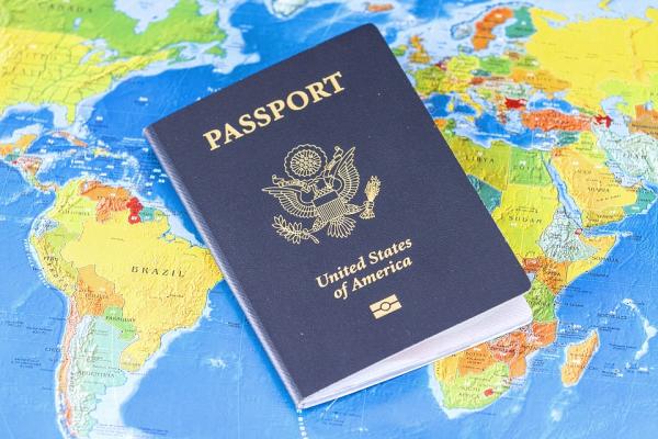 護照不足6個月有效期仍可出國？ 進出各國的護照有效期情報