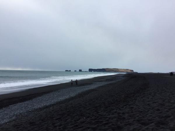 冰島 景點 Reynisfjarac Hálsanefshellir