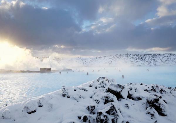  第4位：藍湖溫泉 Blue Lagoon冰島最出名的溫泉，沒有之一