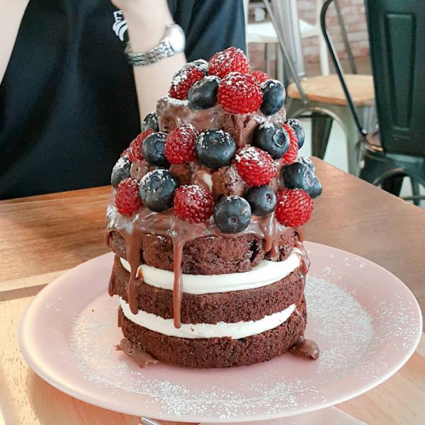 首爾人氣蛋糕咖啡店 超華麗水果千層蛋糕！ CONVERSATION_SEOUL (컨버세이션)