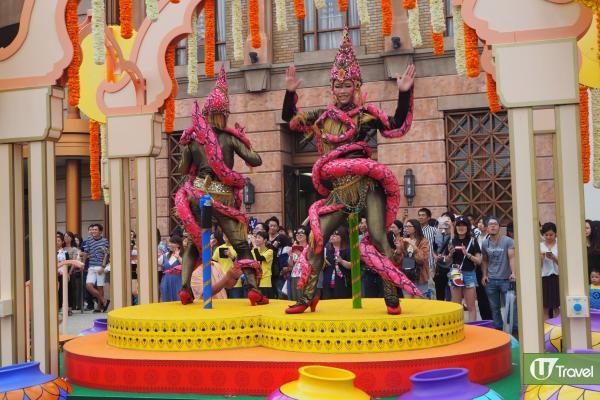 驚嚇喪屍入夜現身、全新花車巡遊 USJ萬聖節街頭實況直擊