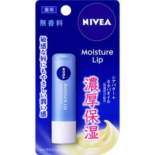 第9位：NIVEA 保濕潤唇膏 3.9g 368円 雖然非常濕潤但不油膩，可擦於上唇膏前。添加甘草次酸硬脂基（消炎）配方，預防嘴唇乾燥、龜裂。