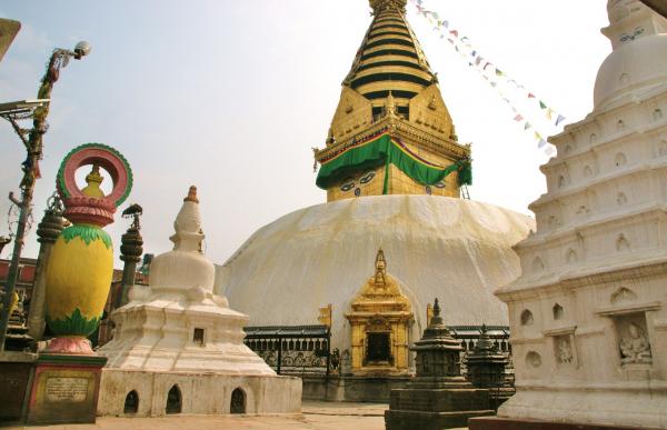 第5位：尼泊爾 加德滿都 (Kathmandu) 尼泊爾首都已經在2015年地震後重生，仍然是攀登喜馬拉雅山的門戶。除了登上世界第一峰外，「山中天堂」加德滿都氣候宜人、獨特的古老建築和寺廟，長年吸引不