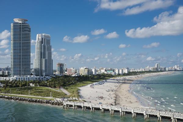 第4位：美國 邁阿密 (Miami) 雖然陽光與海灘的印象深入民心，但近年邁阿密其實已經變成一個設計文化之都，當中Design District及Wynwood成為新興設計區。當然亦有很多購物區：林肯