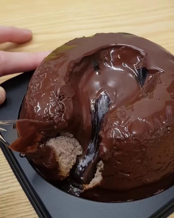 韓國便利店期間限定甜品朱古力&蜂蜜溶岩蛋糕！