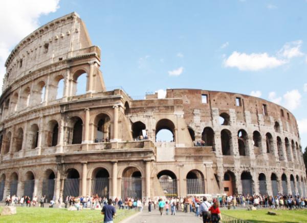 羅馬實施新例收緊觀光規矩 食相不雅觀可被罰款？