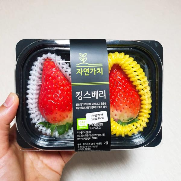 蘋果咁大嘅士多啤梨？韓國便利店超巨型草莓王
