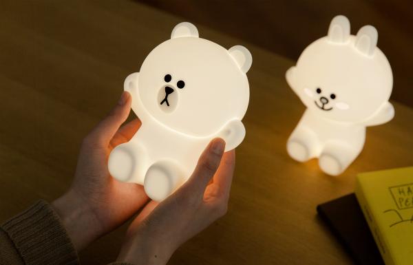 韓國人氣小夜燈合集 HUG ME 小夜燈 (莎莉/熊大)49,000韓圜 (約港幣3)