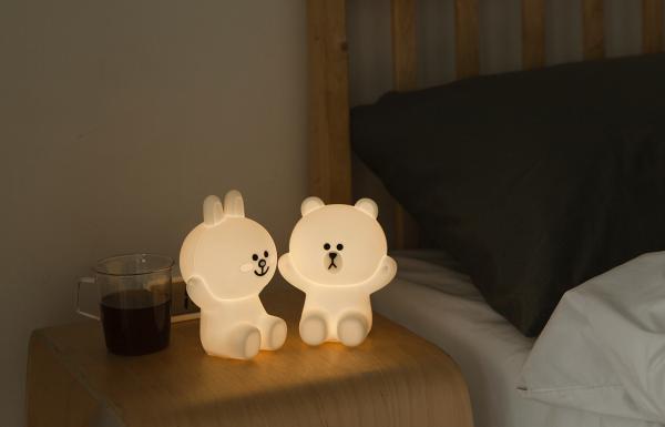 韓國人氣小夜燈合集 HUG ME 小夜燈 (莎莉/熊大)49,000韓圜 (約港幣3)