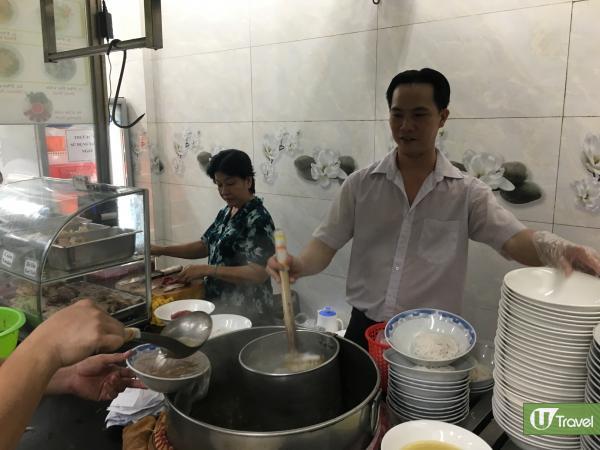 越南胡志明市50年歷史老店 嘆正宗牛肉PHO/紙米卷/炸春卷