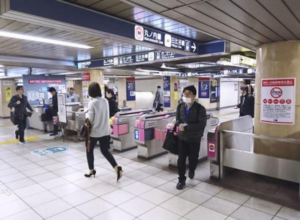 日本地鐵擬推隨身行李安檢 最快2月起實施
