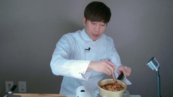 神話Eric煮麵秘訣第2彈 一齊學煮韓式炸醬麵！