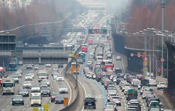 韓國新年大塞車提早開始 首爾來往釜山需5小時！