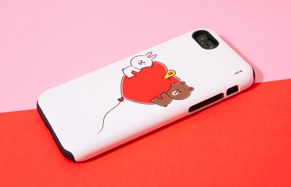 iPhone X 紅色熊大心心氣球雙重防撞邊手機殼23,000韓圜 (約港幣0)