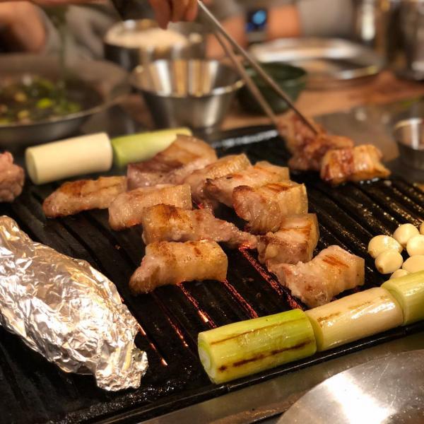 首爾人氣米芝蓮燒豬肉店