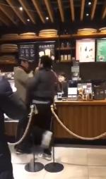 通宵排隊店內大打出手 中國瘋搶Starbucks櫻花貓爪杯