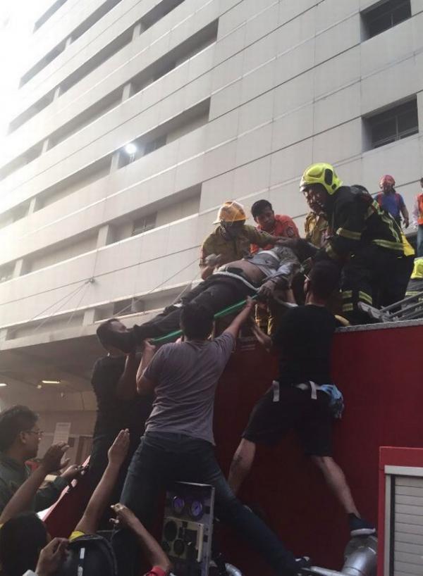 曼谷Central World大火釀至少3死15傷 相關樓層或封閉作調查！