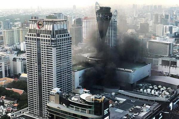 曼谷Central World大火釀至少3死15傷 相關樓層或封閉作調查！