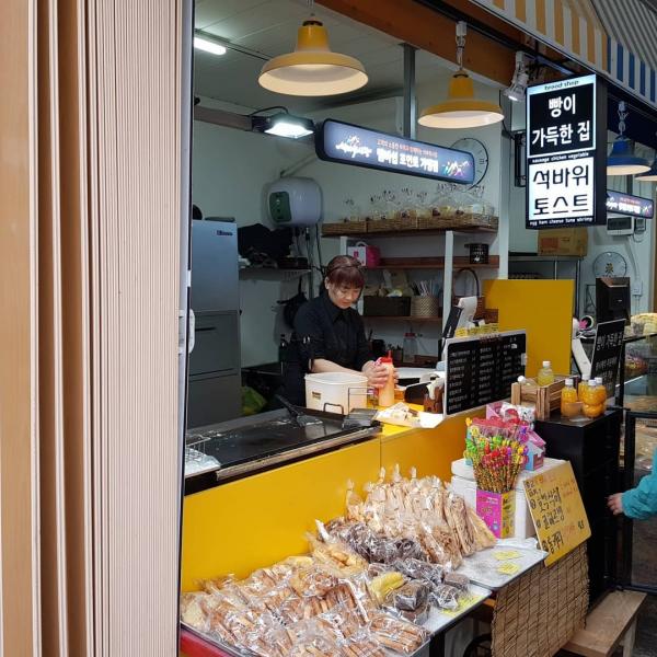 仁川大熱激厚特色早餐店 超抵食5層足料三文治！