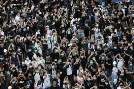 韓國瘋傳香港留學生聲援千字文 韓網民力撐﹕香港人加油