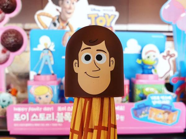 韓國雪糕店Toy Story聯乘系列 超可愛角色造型雨傘！