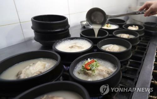 韓國通貨膨脹物價持續上升 韓國人﹕連蔘雞湯也快吃不起了！
