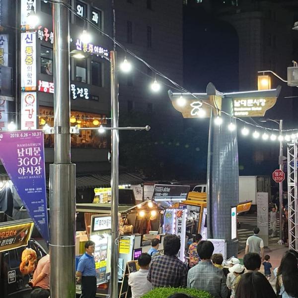 首爾南大門「3GO」夜市開幕 13架餐車／手作攤位／音樂表演
