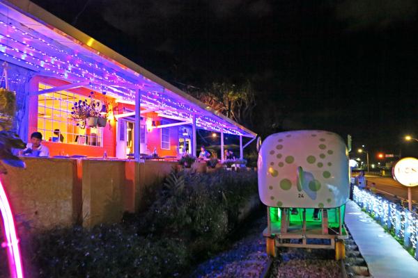 夏日限定！台灣浪漫心型星光隊道 1.3公里夜間鐵路單車