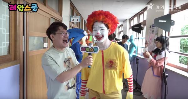 韓國高中生惡搞畢業照成網絡熱話 低成本演繹卡通／電影角色！