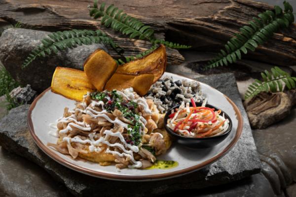 另外，遊客可在Jurassic Cafe中品嘗《侏羅紀世界》的所在地哥斯達黎加的特色美食。