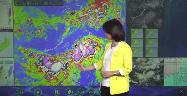 颱風丹娜絲襲台！15縣市發豪雨特報 預測未來或撲向日本韓國