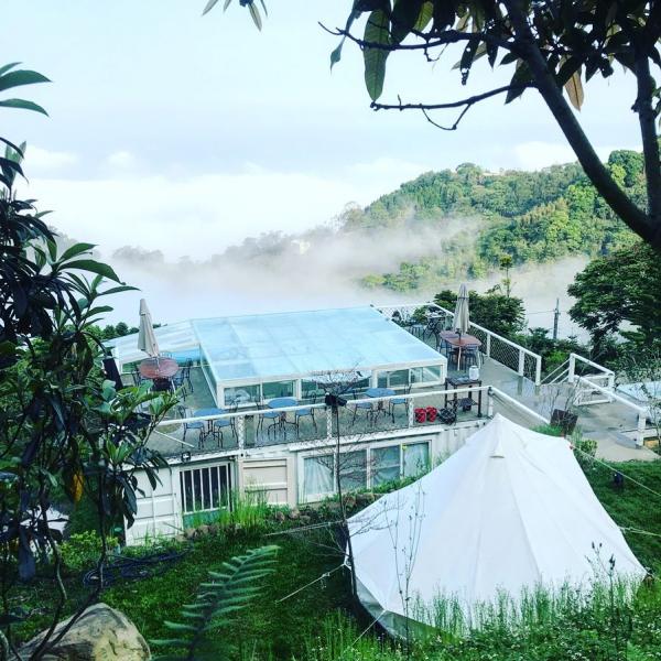 台灣山頂秘境「藏寶莊園」 雲海上的天空之鏡！