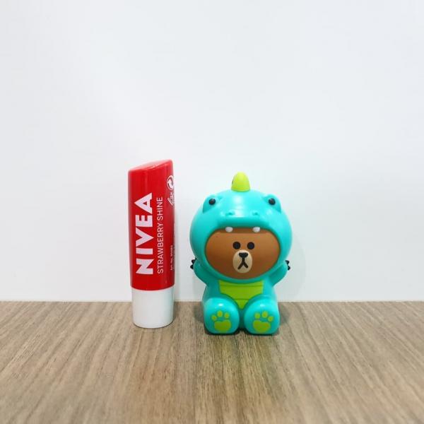 泰國NIVEA聯乘LINE FRIENDS潤唇膏系列 熊大化身可愛小水獺！