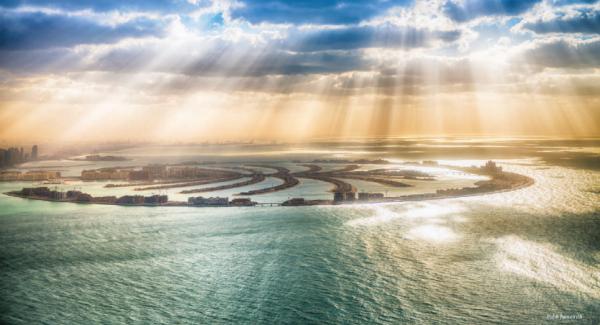 杜拜50層高露天無邊際泳池 360度高空飽覽棕櫚島靚景
