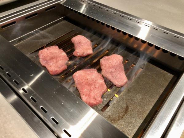品嚐日本三大和牛「米澤牛」 東京銀座新開張高級和牛燒肉餐廳salon de AgingBeef