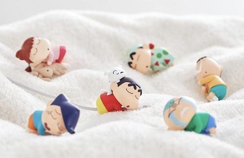 日本最新蠟筆小新睡覺造型保護充電線配飾
