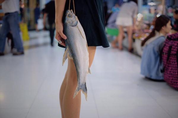 超搞笑！泰國像真度極高食物造型袋 金枕頭榴槤袋/咸魚造型散紙包