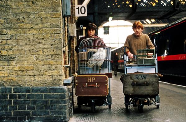 還原哈利波特電影細節！ 英國霍格華茲特快列車開放乘坐