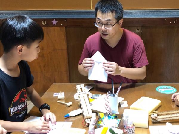 台灣手作體驗親子餐廳推介 自製磨砂玻璃杯/天氣瓶/紙飛機推進器