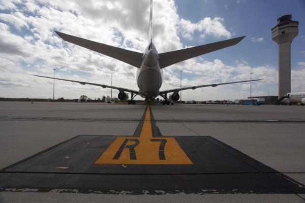 美國禁部分批次MacBook Pro上機 電池或起火禁手提/寄艙上機!