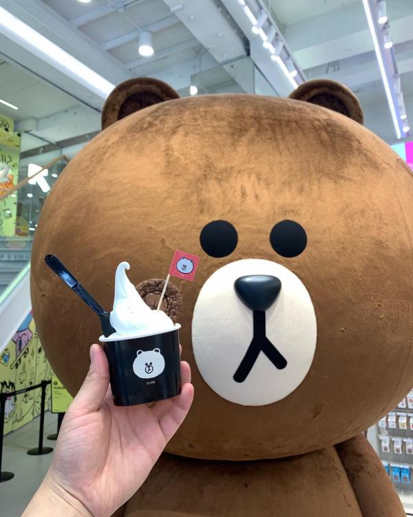 韓國LINE FRIENDS聯乘咖啡店 超精美包裝忌廉牛角包！