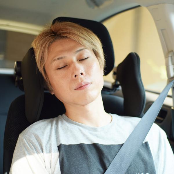 日本推出車上睡眠專用護枕 坐長途車睡覺不怕「瞓捩頸」